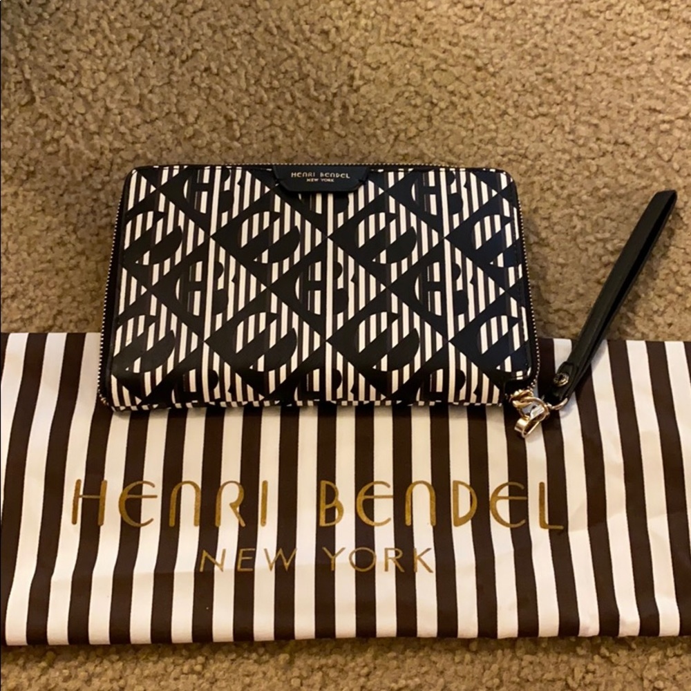 Henri Bendel Travel Organizer